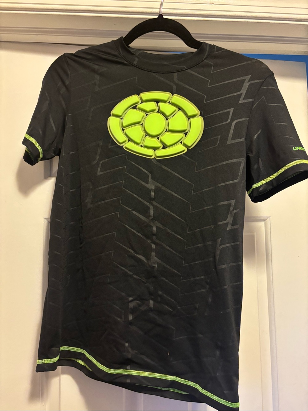 Under Armour YXL Fitted Heatgear